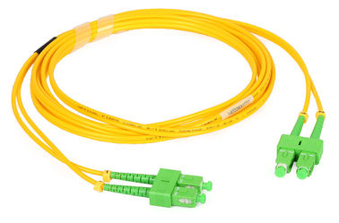 CATV Network SC / APC Fiber Optical Patch Cord con fibra G657A
