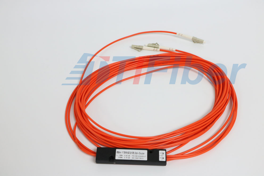 PLC fibra splitter con plastica ABS scatola pacchetto 2.0 mm FC/APC connettore 1x4 PLC fibra splitter con plastica ABS scatola pacchetto 2.0 mm FC/APC connettore 1x4