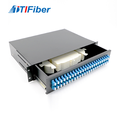 I centri a fibra ottica della scatola 48 di termine del quadro d'interconnessione del supporto di scaffale FTTH