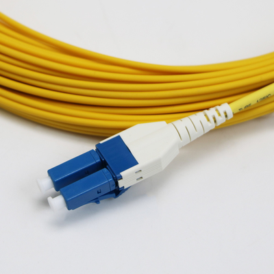 Cavo patch in fibra LC Uniboot Zip Cod monomodale G657.A1 BendInsensitive Duplex 2 mm LSZH a bassa perdita 0,15 dB