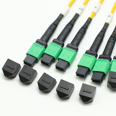 Cable MPO Fanout a bassa perdita Core di grande quantità 1M 144F SMG657A1 MPO APC a MPO APC Breakout Fiber Optic Patch Cord