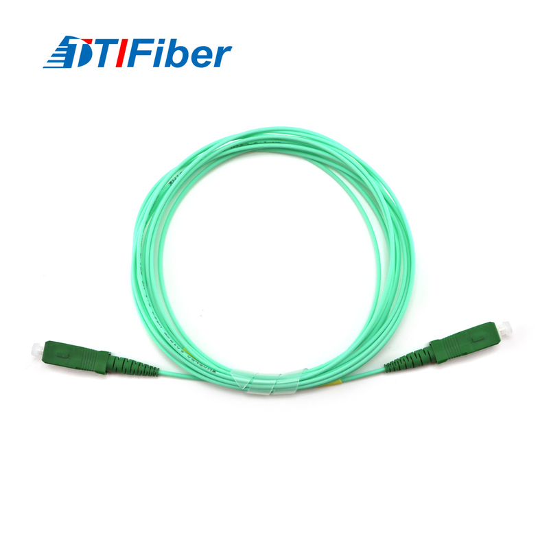 Sc APC al saltatore semplice G652d/G657a del cavo dello Sc APC Aqua Jacket Fiber Optic Patch